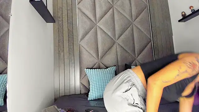 Snapshot of SabrinaSpell_ chatting on September 13, 2025, 11:43 am SabrinaSpell online show from September 13, 2025, 11:43 am