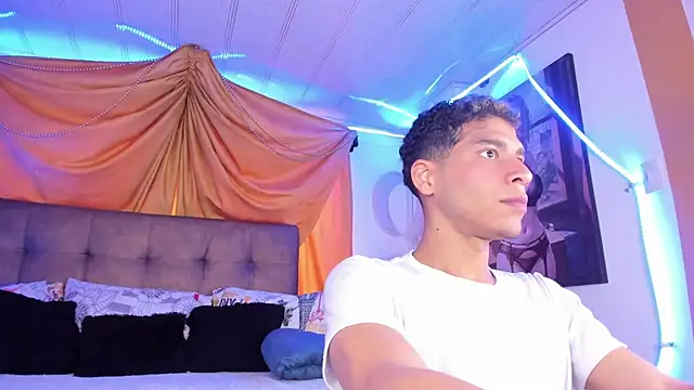 Ethan Boyy online show from September 23, 2025, 9:55 pm