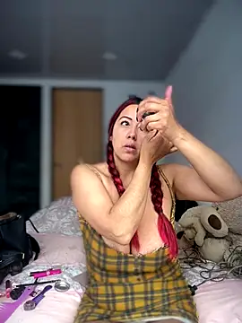 Miss  Melody online show from November 20, 2025, 1:56 pm