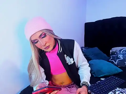 Georgina Giio online show from November 3, 2025, 2:50 am