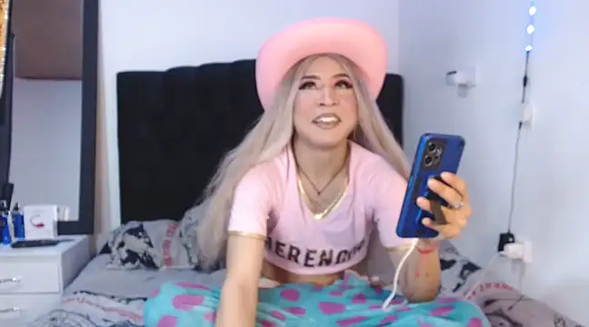 Georgina Giio online show from February 25, 2025, 4:24 am