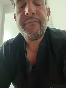 Snapshot of Inglphons chatting on January 29, 2025, 4:36 am Inglphons online show from January 29, 2025, 4:36 am