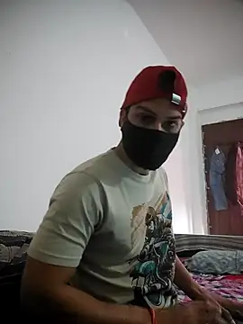 Snapshot of NikaYeptho chatting on November 13, 2025, 7:56 am NikaYeptho online show from November 13, 2025, 7:56 am