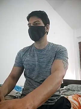 Snapshot of NikaYeptho chatting on February 2, 2026, 7:29 am NikaYeptho online show from February 2, 2026, 7:29 am