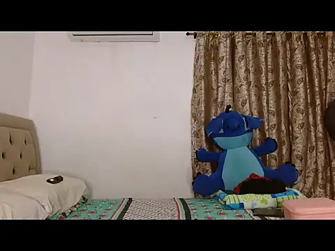 sweethoneytsx online show from November 30, 2025, 12:44 am