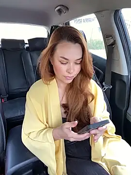 Kelley Allie online show from November 20, 2025, 7:53 am