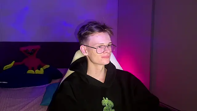 Wild boar1 online show from March 1, 2025, 11:47 pm