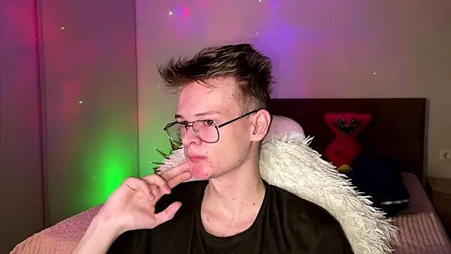 Wild boar1 online show from March 6, 2025, 6:37 pm