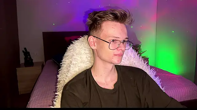 Wild boar1 online show from March 7, 2025, 5:17 pm