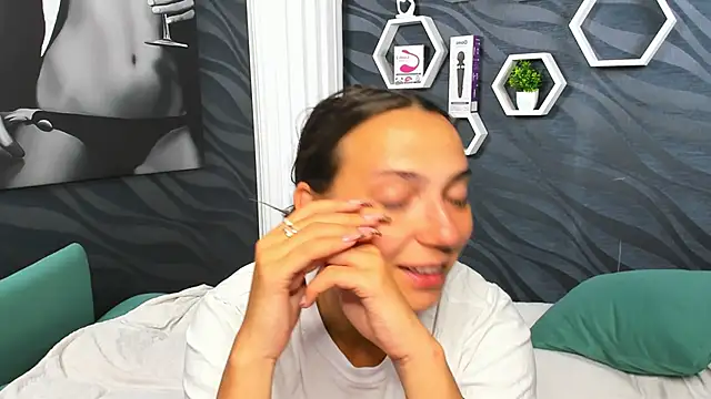 Snapshot of annabishop chatting on March 18, 2025, 3:12 am annabishop online show from March 18, 2025, 3:12 am