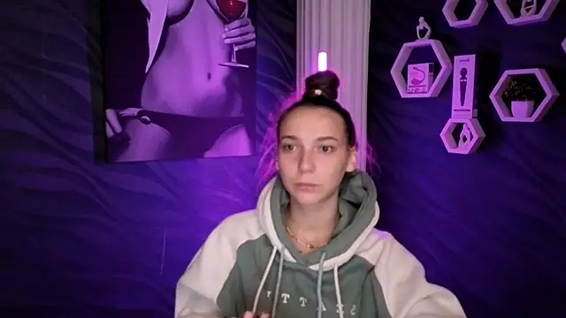 Snapshot of annabishop chatting on October 9, 2025, 12:22 am annabishop online show from October 9, 2025, 12:22 am