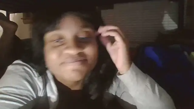 Snapshot of goddessvanessathebrat chatting on February 1, 2025, 5:07 am goddessvanessathebrat online show from February 1, 2025, 5:07 am