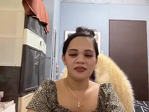 Snapshot of SophiaCourthaway chatting on November 2, 2025, 4:01 pm SophiaCourthaway online show from November 2, 2025, 4:01 pm