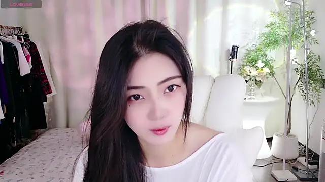 miaomiao-777 online show from September 20, 2025, 12:26 am