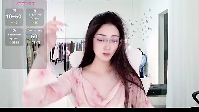 miaomiao-777 online show from November 28, 2025, 5:07 am