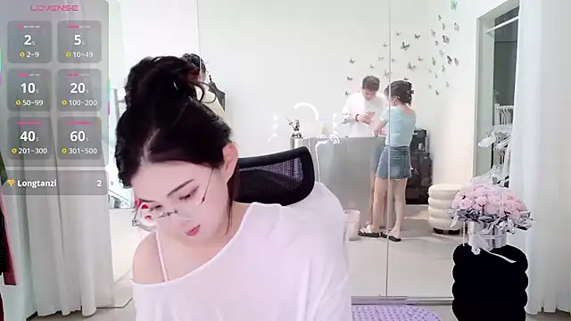 miaomiao-777 online show from June 17, 2026, 1:27 am