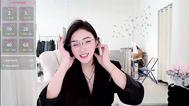 miaomiao-777 online show from February 1, 2026, 6:44 am