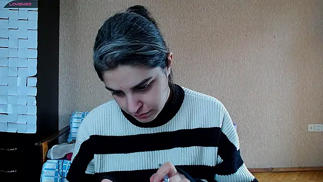  Roselina  online show from January 17, 2026, 9:02 am