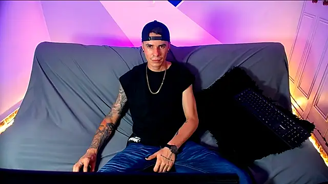 Baan10 online show from February 26, 2025, 8:47 pm