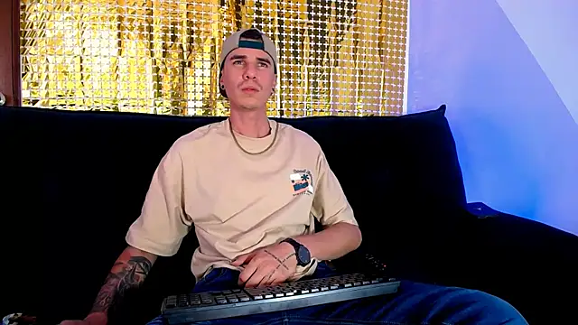 Baan10 online show from March 18, 2025, 8:37 pm