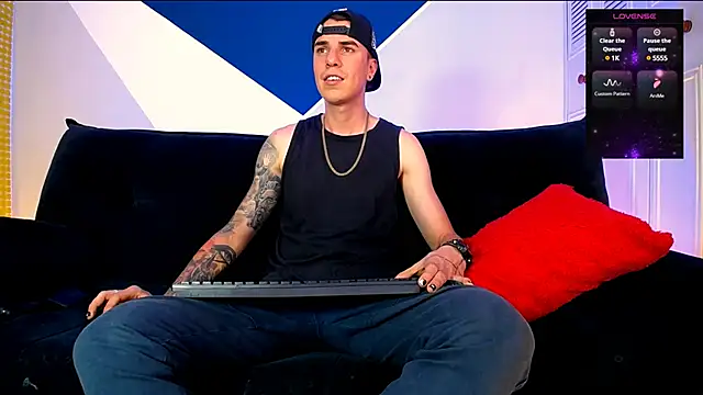 Baan10 online show from March 22, 2025, 7:53 pm