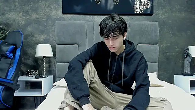 bruce hans online show from October 10, 2025, 12:06 pm