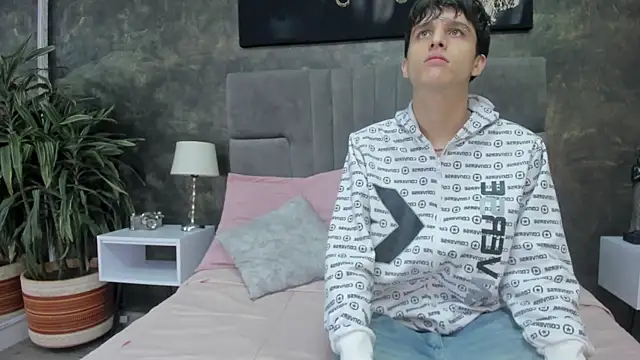 Snapshot of bruce_hans chatting on January 17, 2026, 11:47 am bruce hans online show from January 17, 2026, 11:47 am