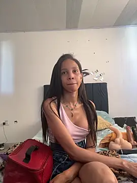 Keyler True18 online show from September 22, 2025, 12:44 pm