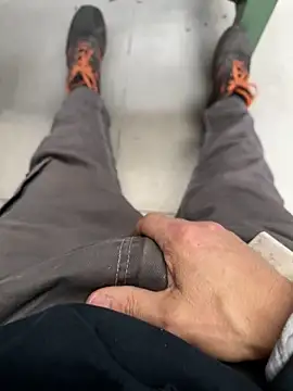 Snapshot of sempreilmio2 chatting on March 7, 2025, 11:40 am sempreilmio2 online show from March 7, 2025, 11:40 am