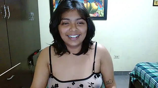 madelein m online show from November 5, 2025, 3:20 am