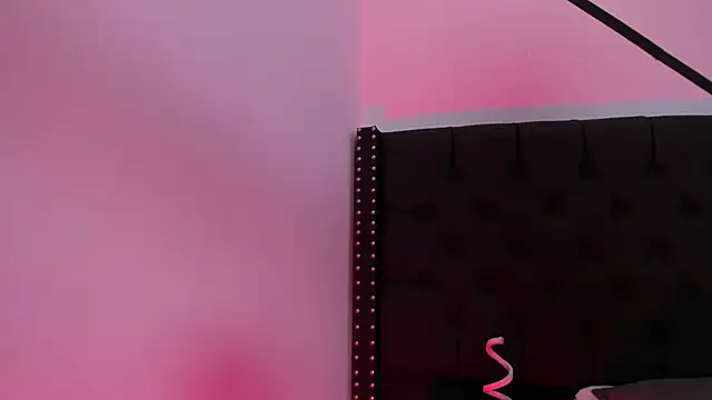 EthaanCox online show from September 10, 2025, 8:30 pm