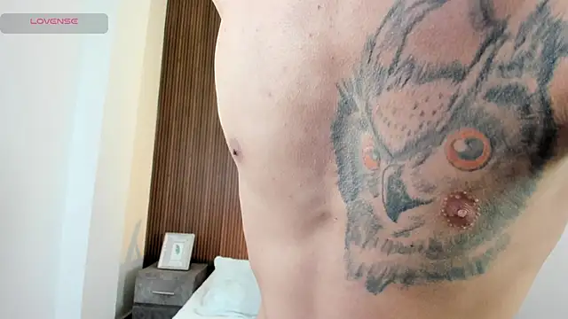 Snapshot of EthaanCox chatting on January 18, 2026, 8:12 pm EthaanCox online show from January 18, 2026, 8:12 pm