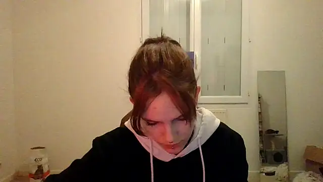 Snapshot of _Marine_Show_ chatting on February 2, 2025, 9:45 pm Marine Show online show from February 2, 2025, 9:45 pm