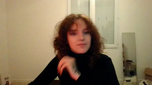 Snapshot of _Marine_Show_ chatting on February 1, 2025, 12:40 am Marine Show online show from February 1, 2025, 12:40 am