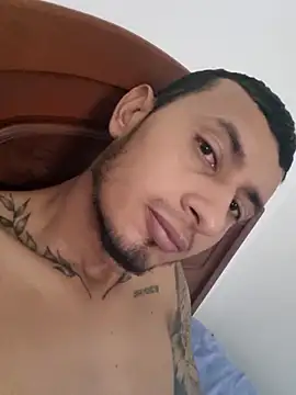 Snapshot of DrakeVega chatting on January 25, 2025, 2:47 pm DrakeVega online show from January 25, 2025, 2:47 pm
