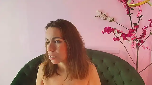 Snapshot of scarlette69 chatting on March 20, 2025, 2:19 am scarlette69 online show from March 20, 2025, 2:19 am