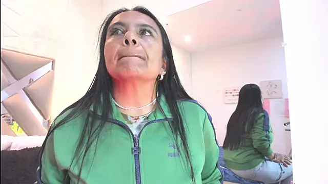 raquell moore online show from April 1, 2026, 10:38 am