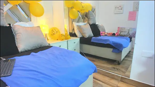 raquell moore online show from December 20, 2025, 4:21 pm