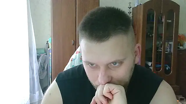 Snapshot of HunterOnBoobs chatting on February 15, 2025, 1:05 pm HunterOnBoobs online show from February 15, 2025, 1:05 pm