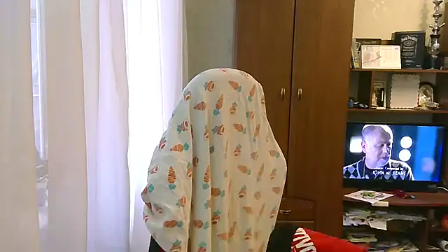 Snapshot of HunterOnBoobs chatting on March 3, 2025, 12:17 pm HunterOnBoobs online show from March 3, 2025, 12:17 pm