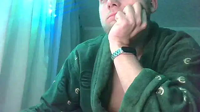 Snapshot of HunterOnBoobs chatting on February 19, 2025, 8:31 pm HunterOnBoobs online show from February 19, 2025, 8:31 pm