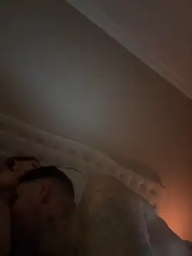 hornycouple818 online show from April 23, 2026, 10:44 am