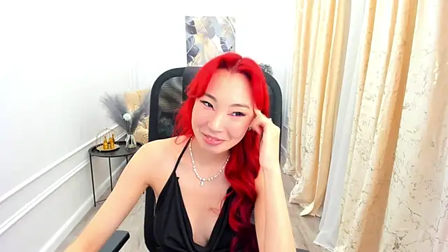 AnnaReyla online show from June 24, 2026, 7:11 pm