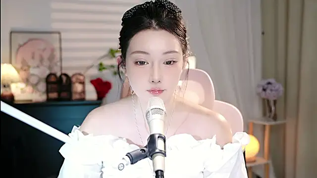 Dou-Dou-er online show from October 13, 2025, 12:07 pm