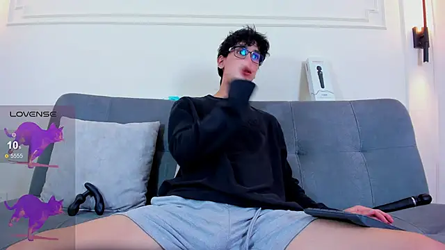 Snapshot of Cum_hunters chatting on February 11, 2026, 3:28 am Cum hunters online show from February 11, 2026, 3:28 am