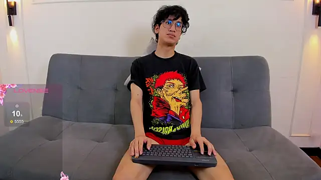 Snapshot of Cum_hunters chatting on June 28, 2026, 3:24 am Cum hunters online show from June 28, 2026, 3:24 am