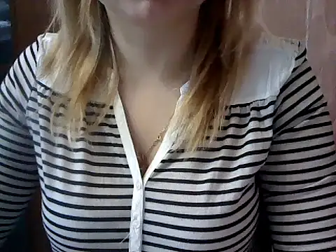 Allie Janet online show from March 13, 2025, 6:26 am