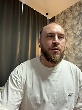 Snapshot of _XxX-XxX_ chatting on July 17, 2026, 2:42 am XxX-XxX online show from July 17, 2026, 2:42 am