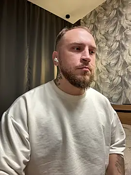  XxX-XxX  online show from October 9, 2025, 9:26 pm