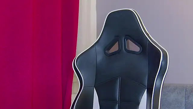 Eva Lovvia  online show from February 11, 2025, 10:39 pm